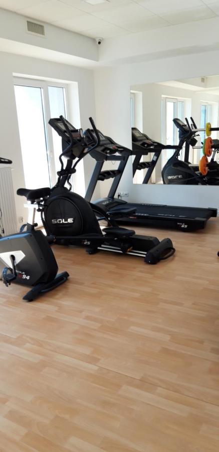 Apartament Mila Z Duzym Tarasem I Miejscem Parkingowym โควอบเซก ภายนอก รูปภาพ
