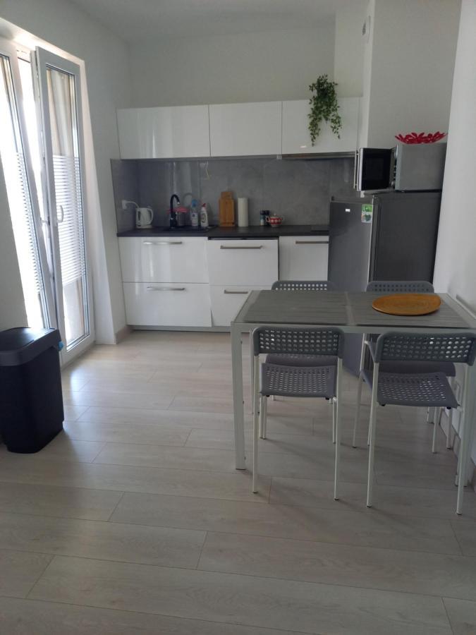 Apartament Mila Z Duzym Tarasem I Miejscem Parkingowym โควอบเซก ภายนอก รูปภาพ